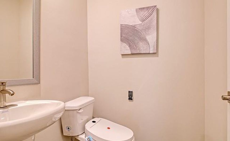 Furnished interior view inside a new home in Jones Crossing, Hogansville (Image 6).