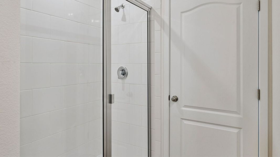 Close-up of interior finishes inside a home in Kindred, Kissimmee (Image 17).