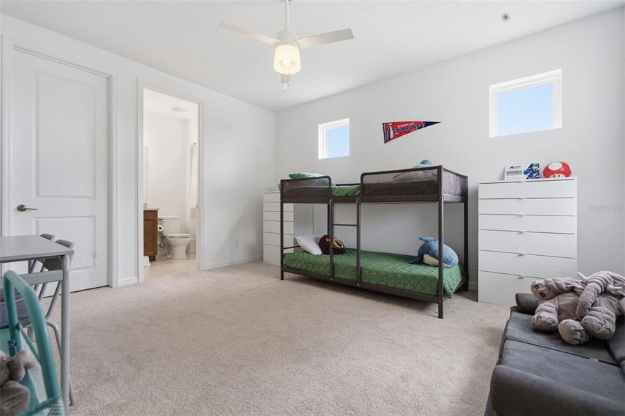 Furnished interior view inside a new home in , Bradenton (Image 16).