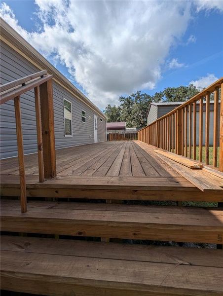 Exterior details and patio area of a home in , Lake Wales (Image 15).