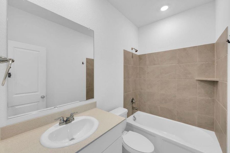 Furnished interior view inside a new home in Hurricane Creek, Anna (Image 5).