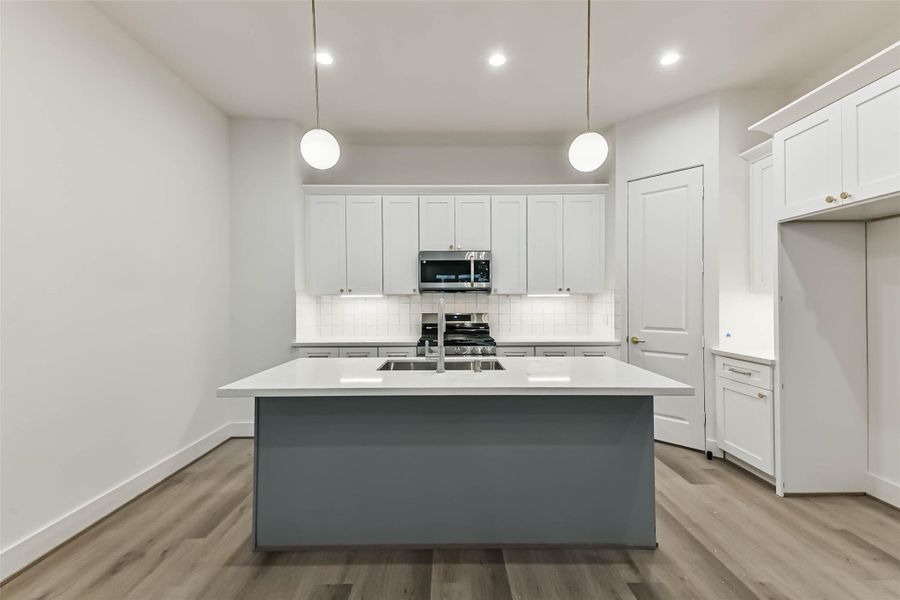 Furnished interior view inside a new home in , Houston (Image 8).
