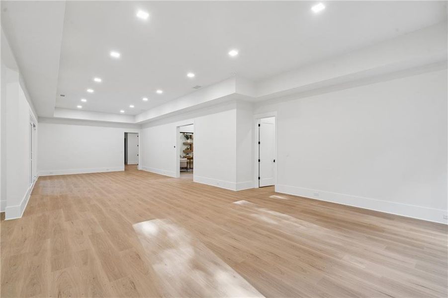 Spacious, unfurnished interior of a new home in , Auburn (Image 51).