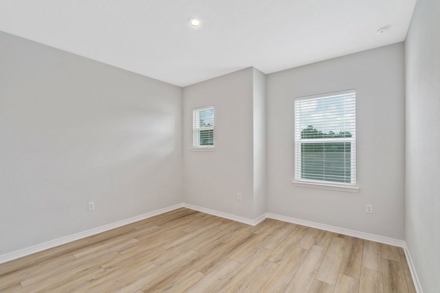 Representative unfurnished interior of a home built from the Drexel by Maronda Homes in Bellview Pointe, Bellview (Image 45).