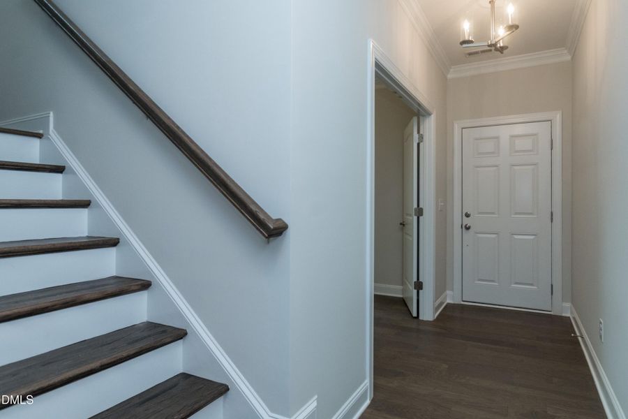 003_ Entry Foyer Hallway