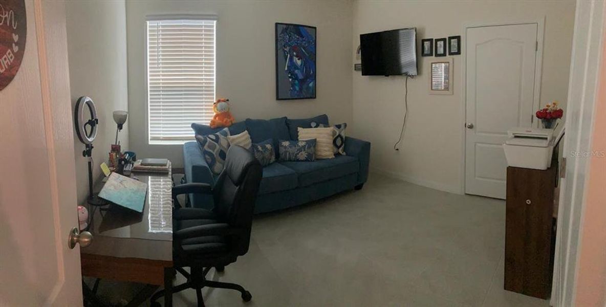 Furnished interior view inside a new home in , Ocoee (Image 12).