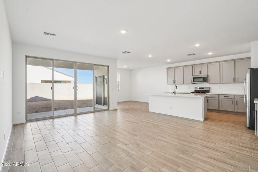 6-web-or-mls-W Cansados Rd-S1501-006