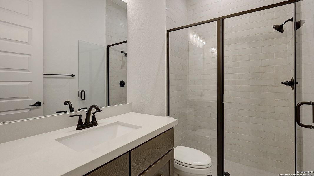 Image 26 of a home in The Dominion 70'.