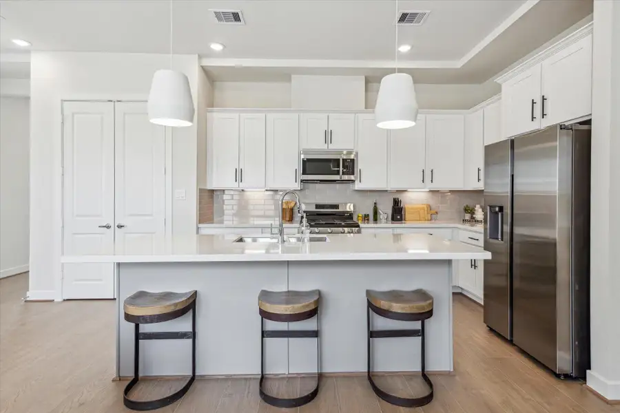 Furnished interior view inside a new home in Colonial Heights, Katy (Image 12).