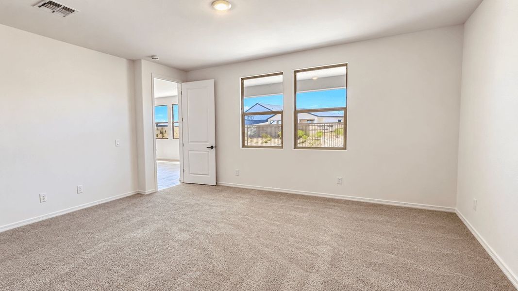 Spacious, unfurnished interior of a new home in The Ridge at Sienna Hills, Buckeye (Image 11).