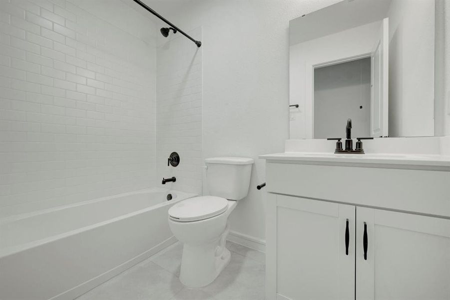 Furnished interior view inside a new home in Providence Commons, Providence Village (Image 11).