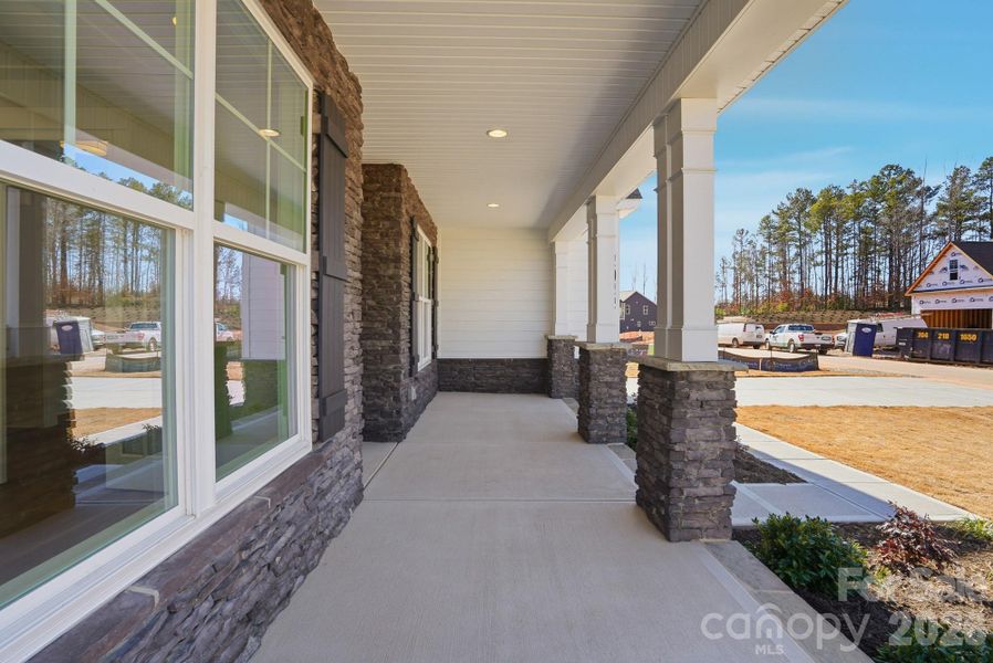 Exterior details and patio area of a home in Rone Creek, Waxhaw (Image 3).