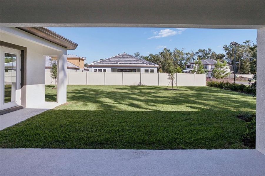 Exterior details and patio area of a home in Crestwood Estates, Valrico (Image 2).