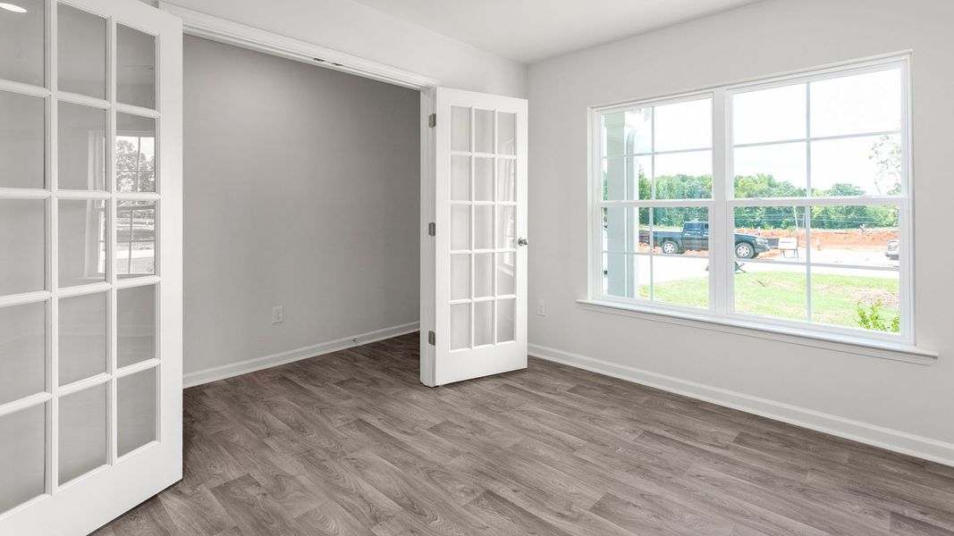 Spacious, unfurnished interior of a new home in Aspen Place, Thomasville (Image 11).
