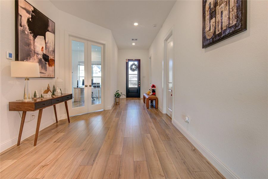 Furnished interior view inside a new home in Jordan Ranch: Vista Collection, Fulshear (Image 39).