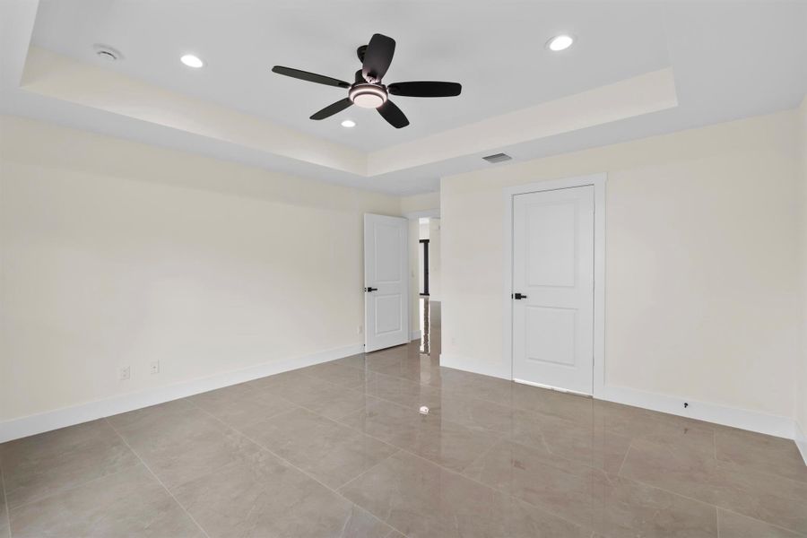 Spacious, unfurnished interior of a new home in , Fort Pierce (Image 22). Spacious, unfurnished interior of a new home in , Fort Pierce (Image 22).