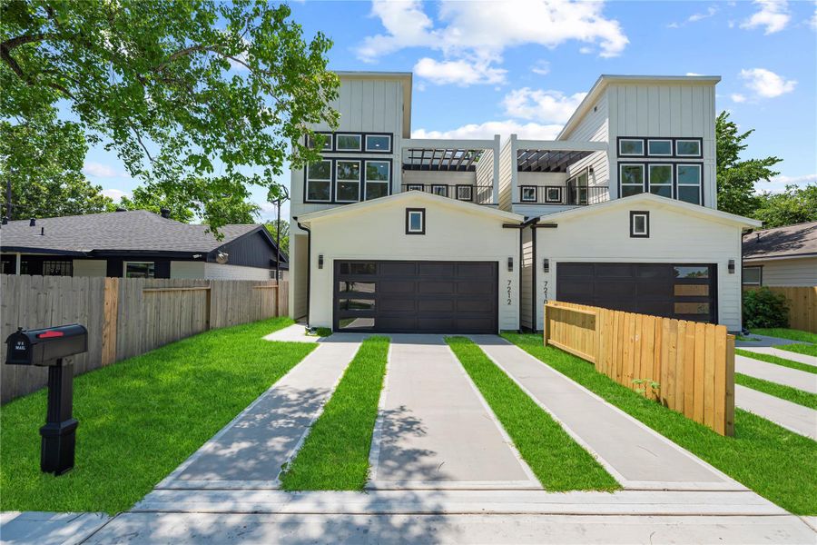 Front exterior of a new home in , Houston, TX, highlighting curb appeal (Image 24).