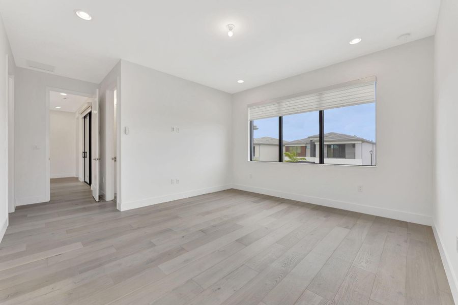 Spacious, unfurnished interior of a new home in , Boca Raton (Image 21). Spacious, unfurnished interior of a new home in , Boca Raton (Image 21).