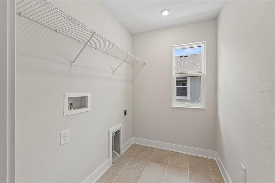 Spacious, unfurnished interior of a new home in , Tampa (Image 31). Spacious, unfurnished interior of a new home in , Tampa (Image 31).