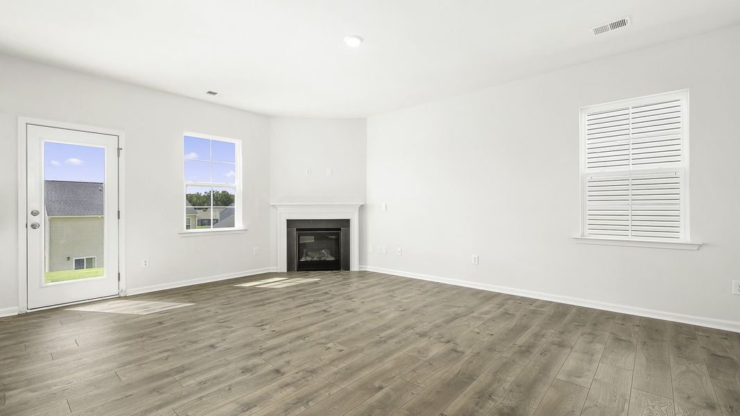 Representative unfurnished interior of a home built from the WINSTON by D.R. Horton in The Preserve at Kinsley, Jamestown (Image 11).