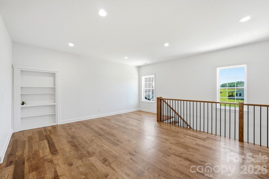 Spacious, unfurnished interior of a new home in , Monroe (Image 19).