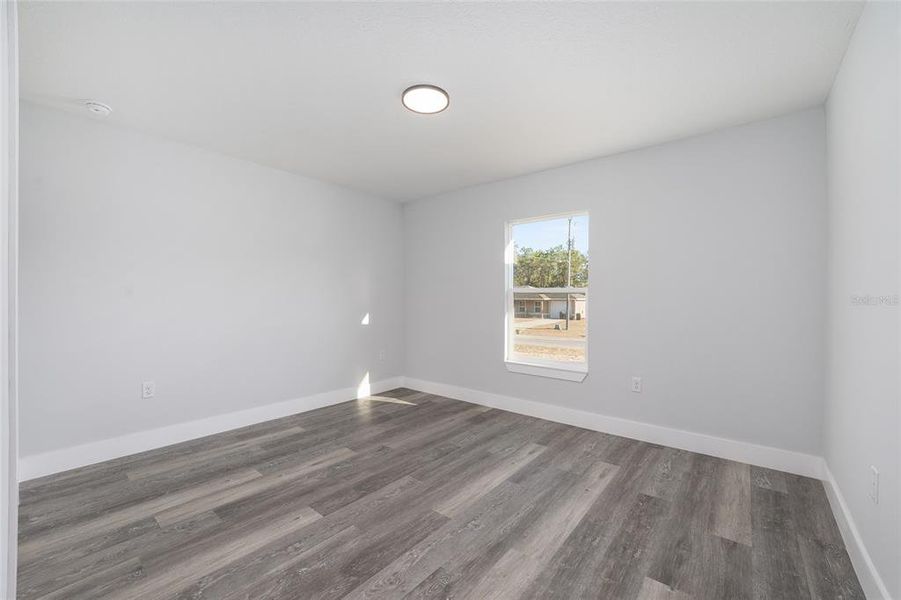Spacious, unfurnished interior of a new home in , Dunnellon (Image 29).