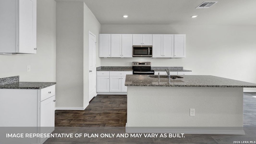 Furnished interior view inside a new home in Arroyo Ranch, Seguin (Image 5).