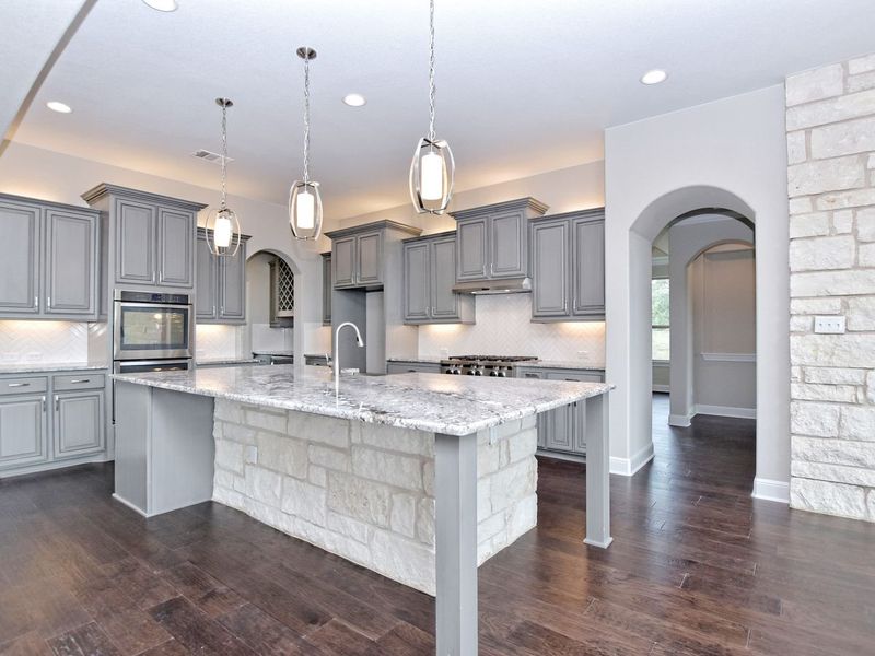 Representative furnished interior of a home built from the Coronado I by Giddens Homes in Clearwater Ranch, Liberty Hill (Image 16).