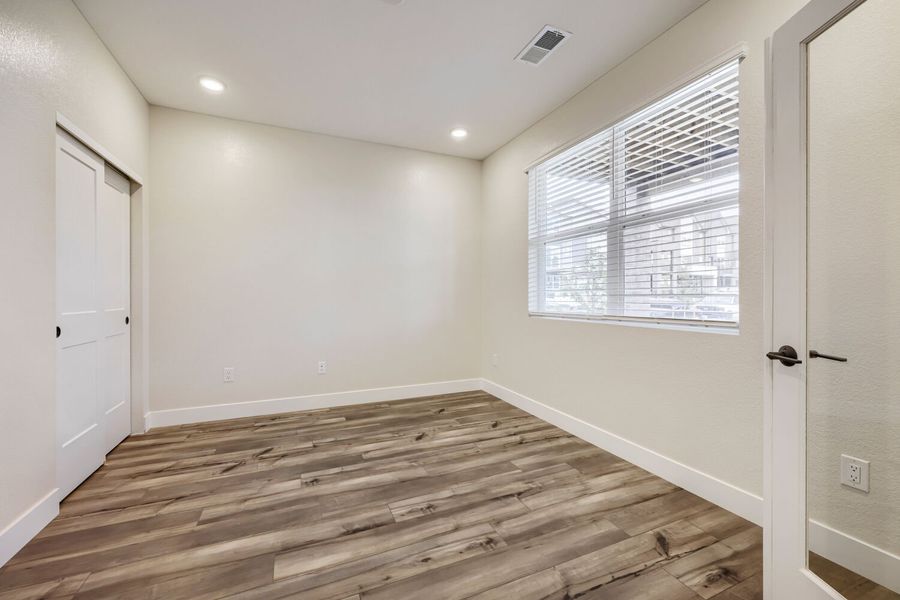 Spacious, unfurnished interior of a new home in Uplands, Westminster (Image 10). Spacious, unfurnished interior of a new home in Uplands, Westminster (Image 10).