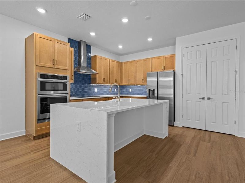 Furnished interior view inside a new home in , Orlando (Image 6).