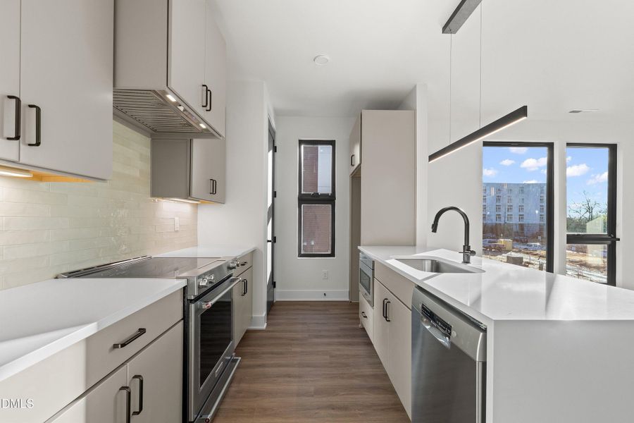 08-512 Gordon St, 901 _0476