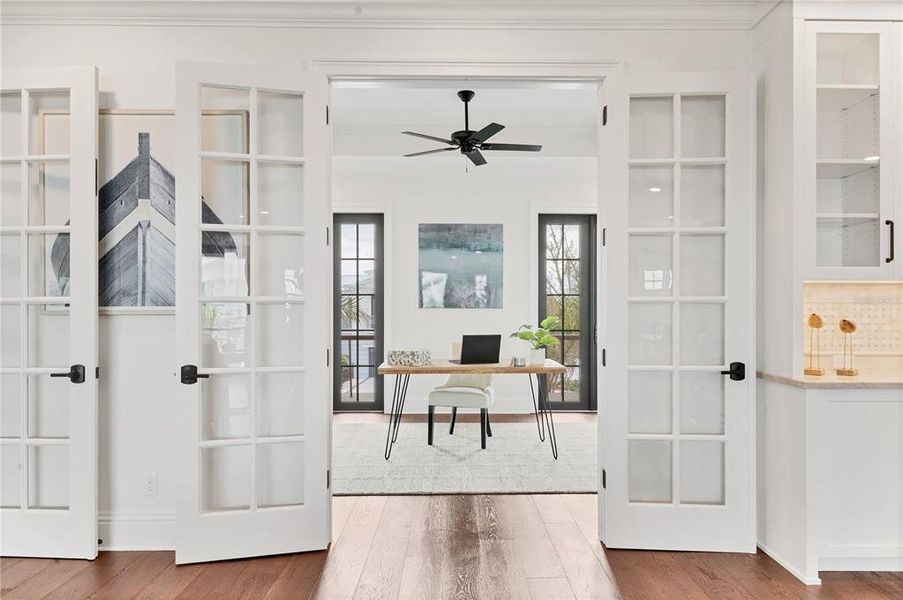 Furnished interior view inside a new home in , Boca Grande (Image 5).