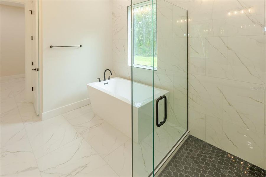 Furnished interior view inside a new home in , Weeki Wachee (Image 14).