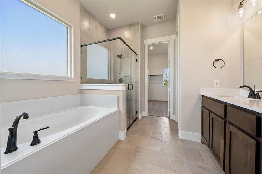 Furnished interior view inside a new home in Eagle Ridge Estates, Weatherford (Image 8). Furnished interior view inside a new home in Eagle Ridge Estates, Weatherford (Image 8).