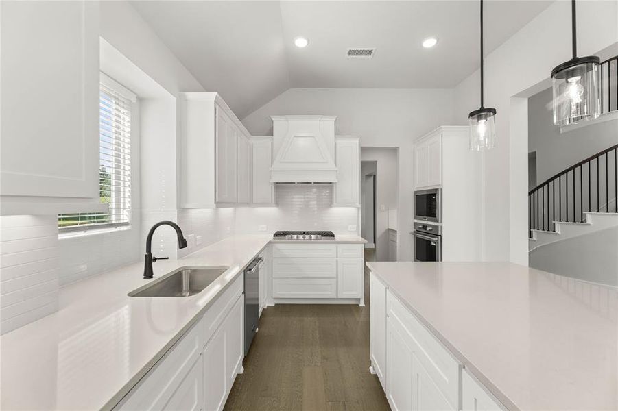 516 Big Lake-Kitchen-3