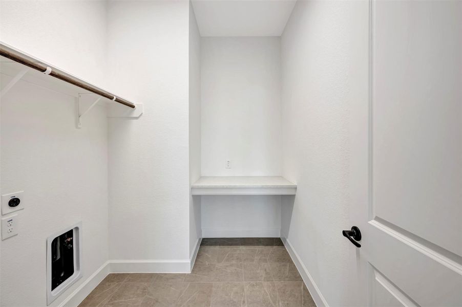 Spacious, unfurnished interior of a new home in Kresston - Enclave Collection, Montgomery (Image 31).