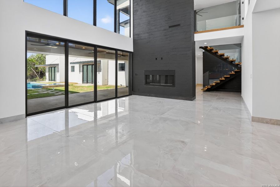 Spacious, unfurnished interior of a new home in , San Antonio (Image 24).