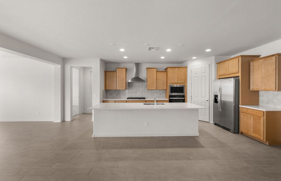 Furnished interior view inside a new home in Allen Ranches, Litchfield Park (Image 11).