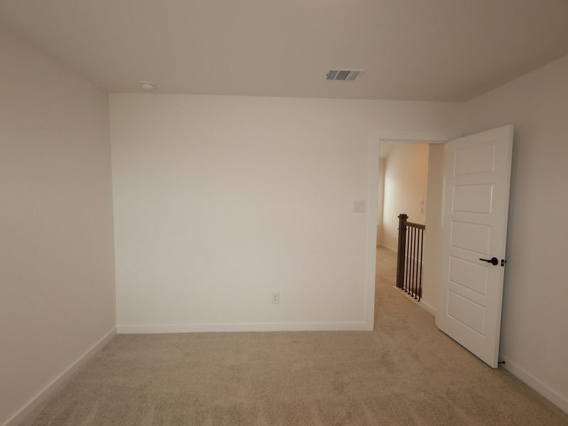 Spacious, unfurnished interior of a new home in Summerview, Fulshear (Image 8).