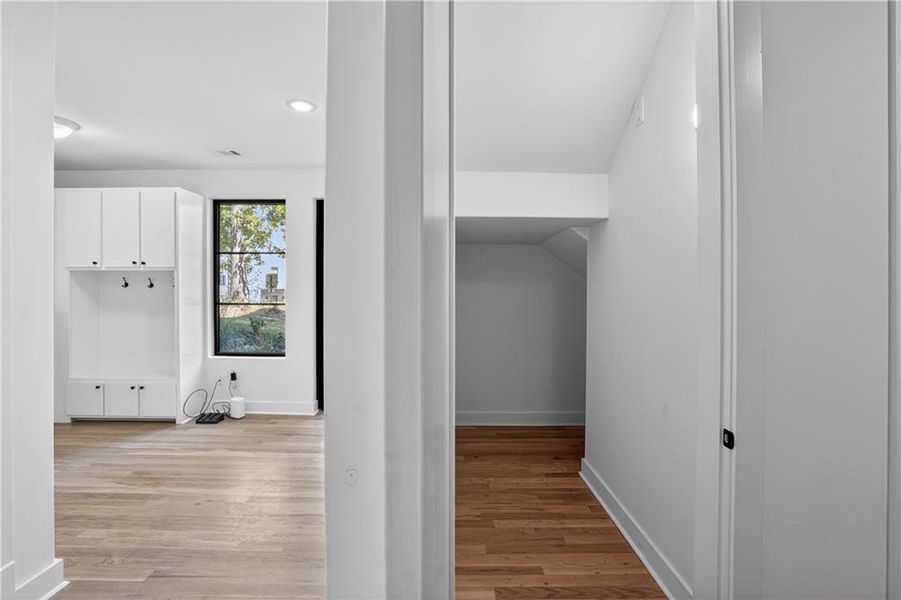 Spacious, unfurnished interior of a new home in , Alpharetta (Image 75).
