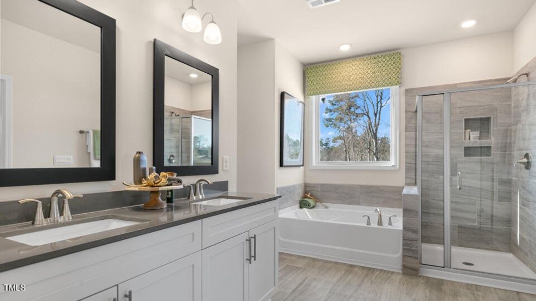 haywood-glen-bennett-model-037