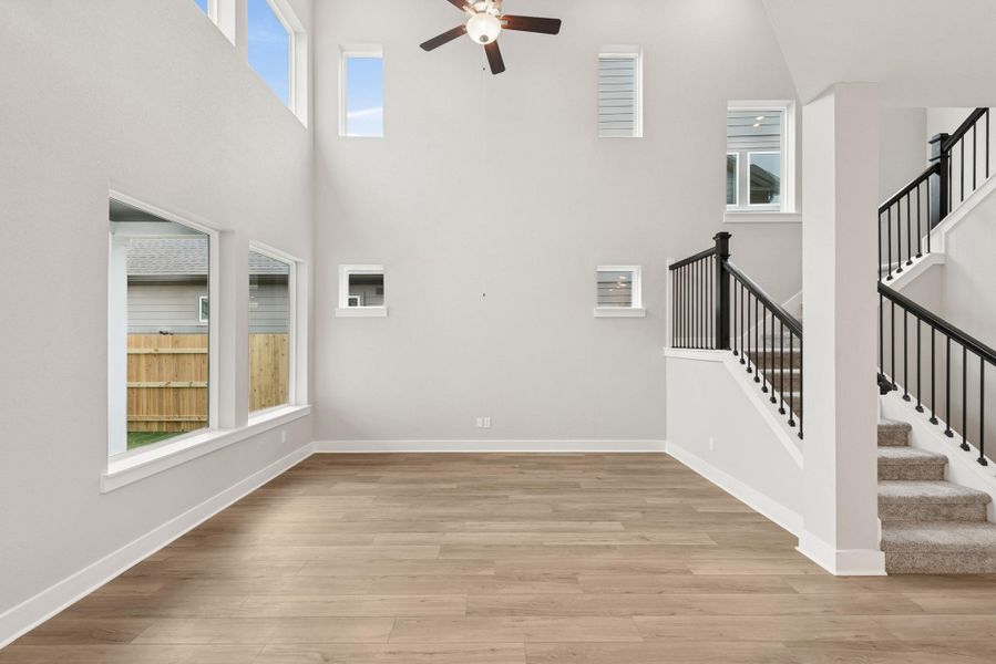 Spacious, unfurnished interior of a new home in , Katy (Image 16).