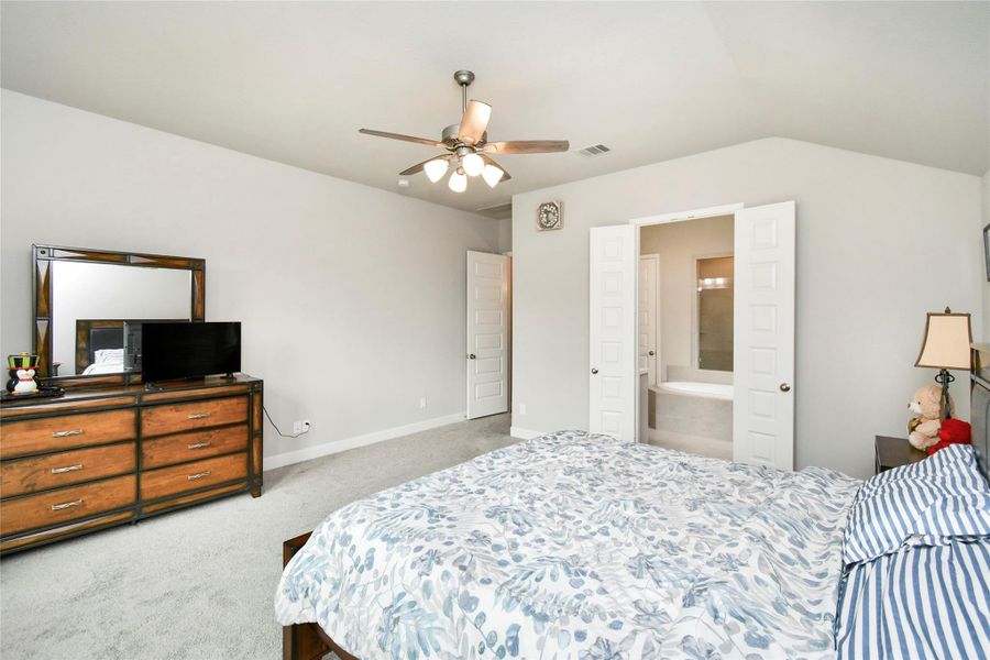 Furnished interior view inside a new home in Cross Creek West 55', Fulshear (Image 16).