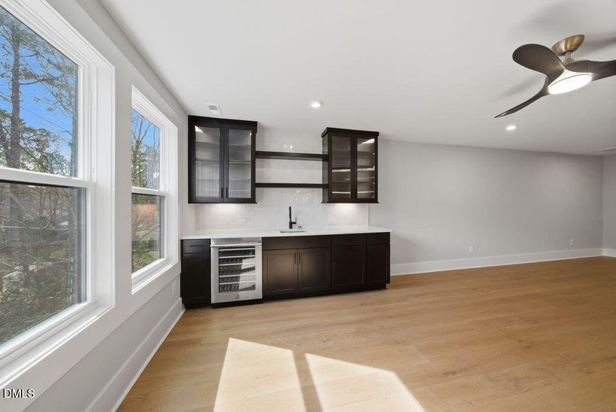 Wet Bar at Gameroom Wet Bar at Gameroom