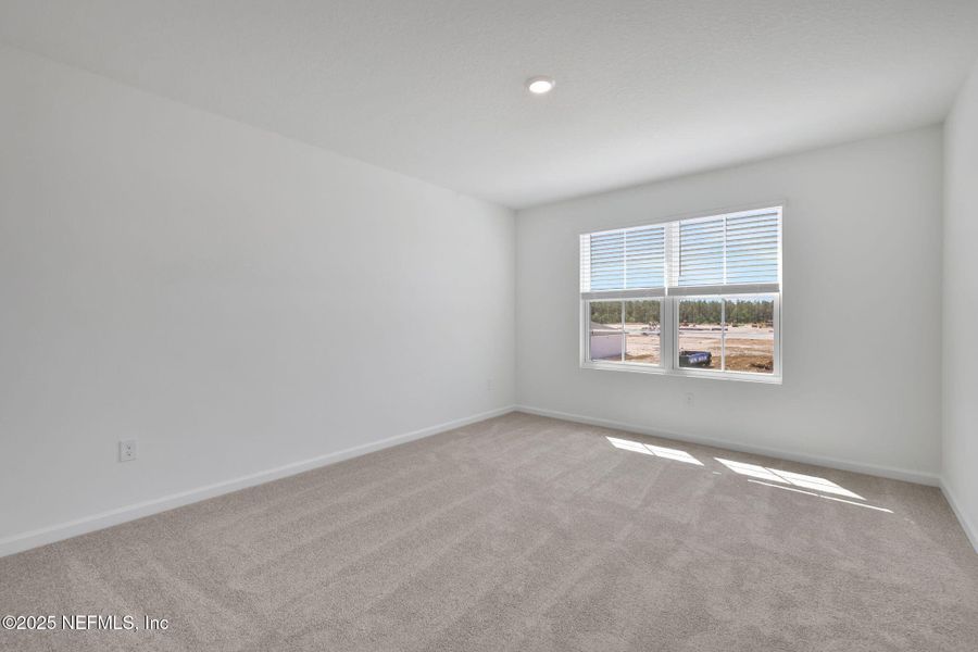 Spacious, unfurnished interior of a new home in Bellbrooke, Jacksonville (Image 21).