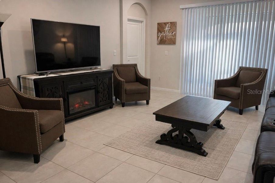 Furnished interior view inside a new home in Coddington, Bradenton (Image 10).