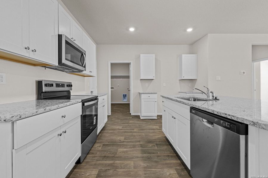 Furnished interior view inside a new home in Stonehill, San Antonio (Image 7).