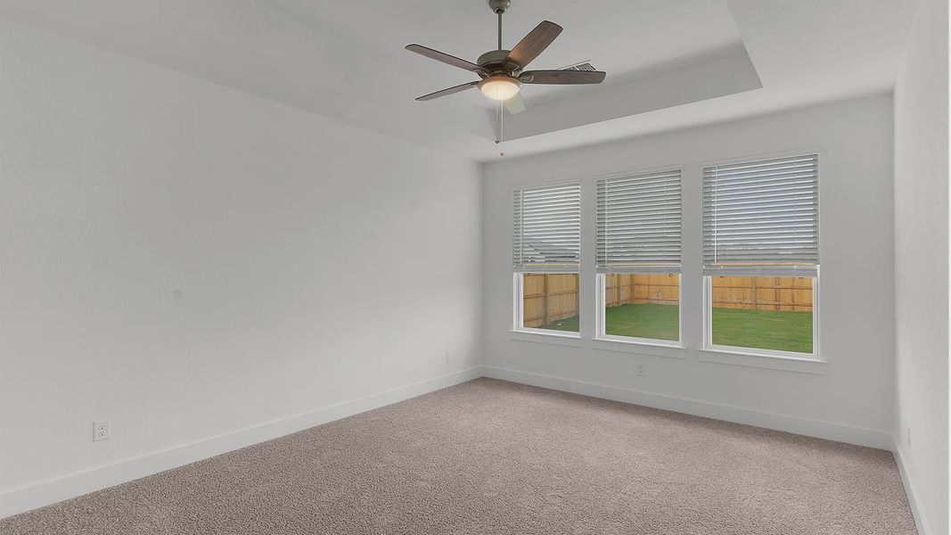 Spacious, unfurnished interior of a new home in Santa Rita Ranch, Liberty Hill (Image 17).