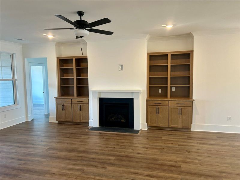 Spacious, unfurnished interior of a new home in Edwards Ridge, Central (Image 19).