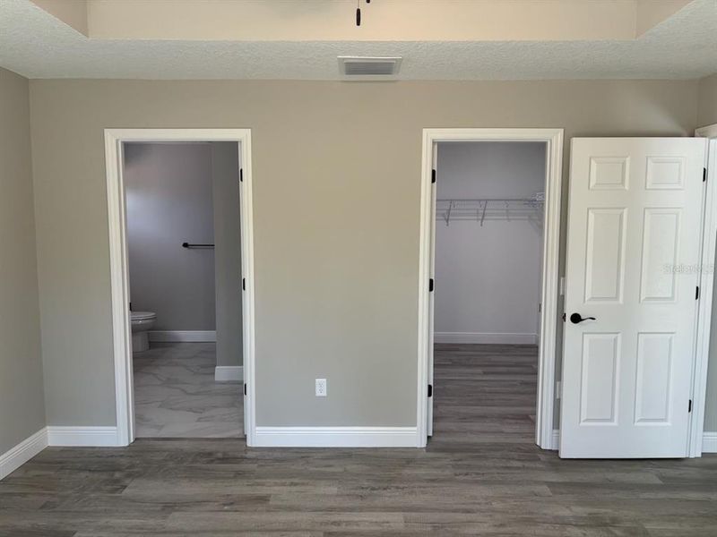 Spacious, unfurnished interior of a new home in , Citrus Springs (Image 21).
